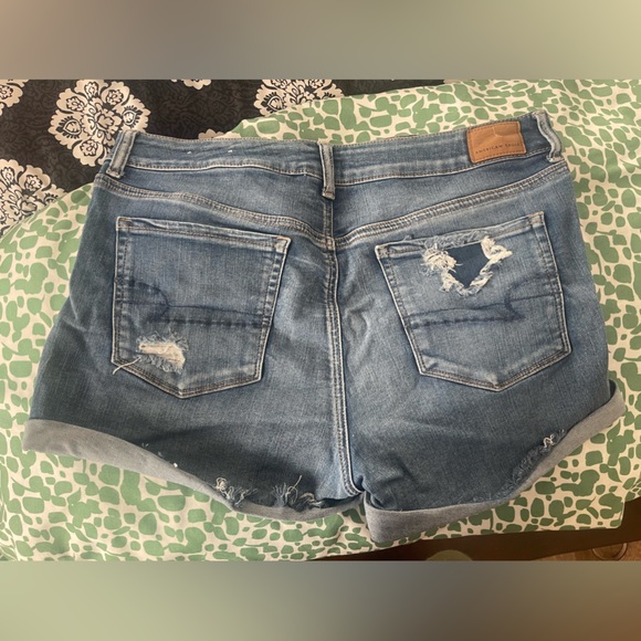 AEO Shorts - Picture 2 of 4